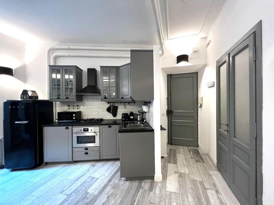 Modern Apartment Near The Vatican Рим Экстерьер фото